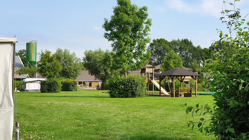 Recreatie- en Zorgboerderij De Kleine Weide