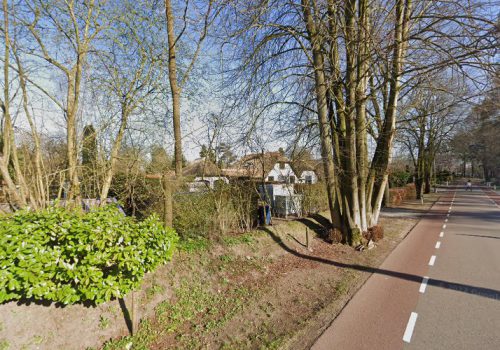 Vakantiehuis Ruime chalet met omheinde tuin op kleinschalig park naast de bossen